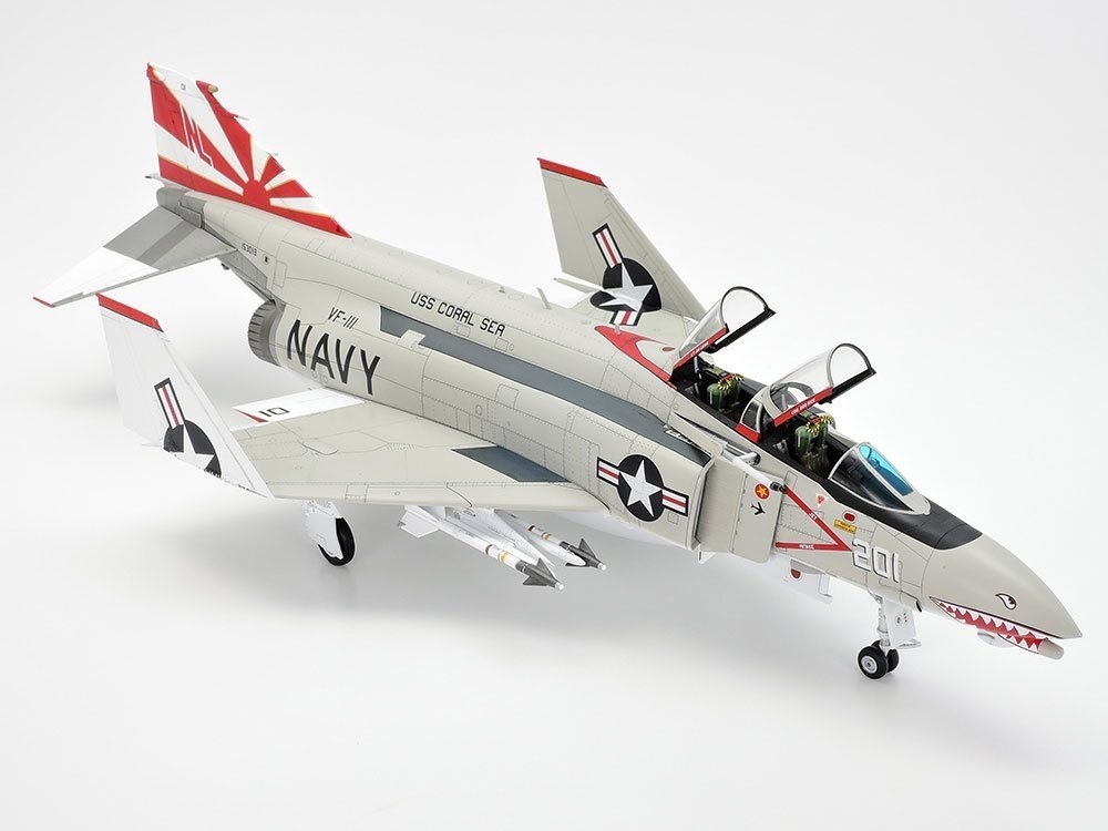 Tamiya 61121 1/48 McDonnell Douglas F-4B Phantom II