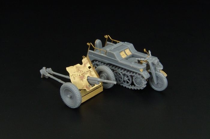 Humber Armoured Car Mk.III Hobby Line 05 1/72 Attack Hobby Kits